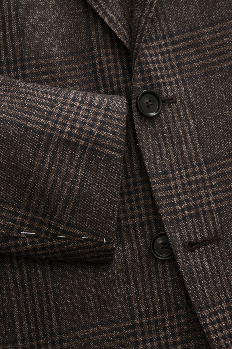 Nahaufnahme des braun/schwarz karierten Borrelli Sakko 'Procida' mit Glencheck-Muster, Knöpfen und Ärmel, halb gefüttert, Slim Fit.