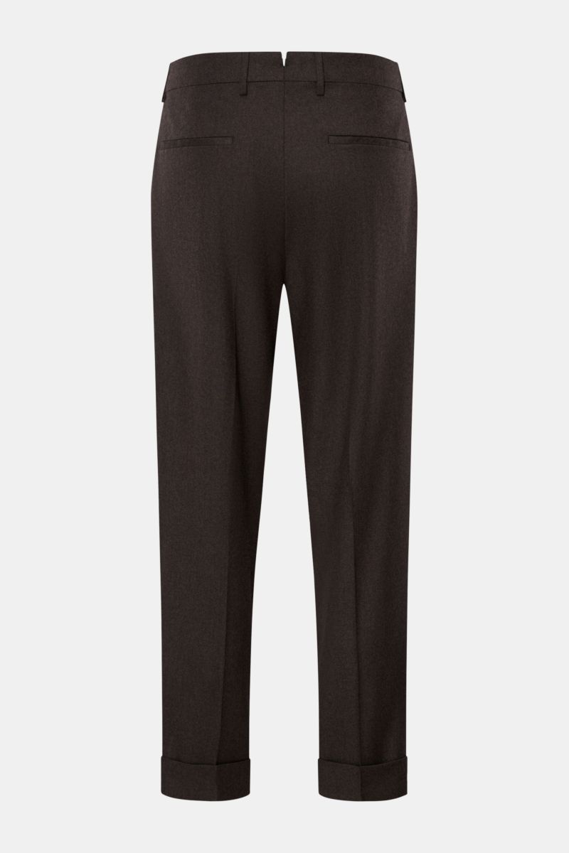 Berwich Wool trousers 'Chiaia' dark brown shown from the back, ankle length with fixed hem turn-up, side and hip pockets, tapered fit, pure virgin wool. 

The wool trousers 'Chiaia' by BERWICH give expression to traditional Italian tailoring with a mod
