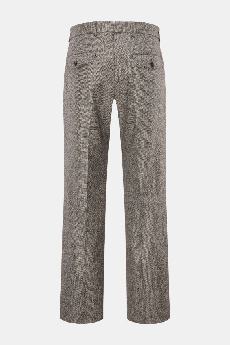 Rear view of Windsor Wollhose 'Francos' braun/hellgrau gemustert men's wool trousers with fine weave, tapered fit, buttoned back pockets, and belt loops. 

Description: Den Inbegriff einer stilvollen Herrenhose mit klassischen Details hat das Haus WIND