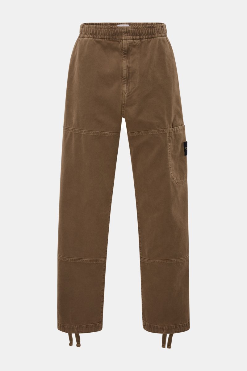 Stone Island Cargo-Jogpants 'Panama' khaki, frontale Ansicht, Loose Fit, Bio-Baumwolle, elastischer Bund, seitliche Tasche, Tunnelzug am Beinabschluss.