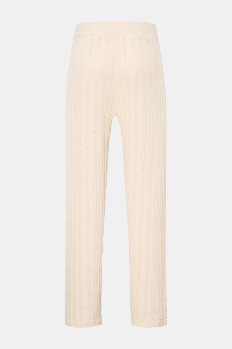 Soft Goat Strick-Jogpants creme aus Baumwolle und Cashmere, Zick-Zack-Struktur, Regular Fit, elastischer Bund, verdeckte Taschen, frontale Ansicht.