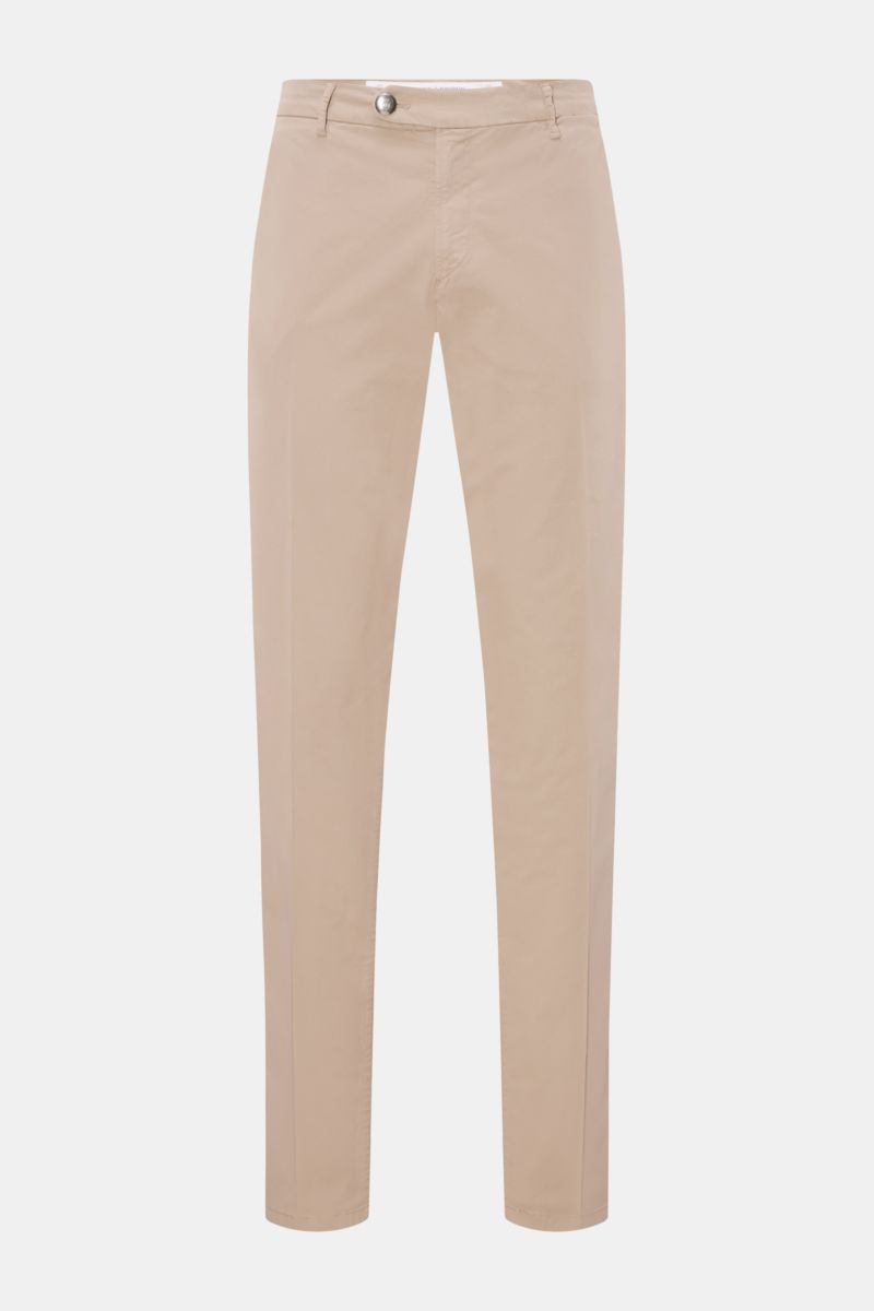 Front view of Richard J. Brown Chinos 'Singapore' beige, soft cotton twill with slight stretch, slim fit, tapered cut, zip and waist buttons, French and back pockets with button, small watch pocket, leather patch on back, fine twill texture, everyday luxu