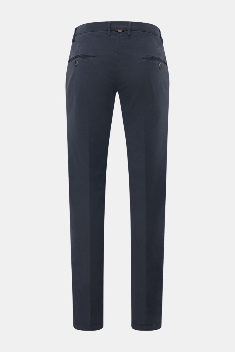 Mason's Chino 'Torino Style' navy, Rückansicht, schlanke Baumwoll-Lyocell-Hose mit Stretch, niedriger Bund, französische Taschen, paspelierte Gesäßtaschen.