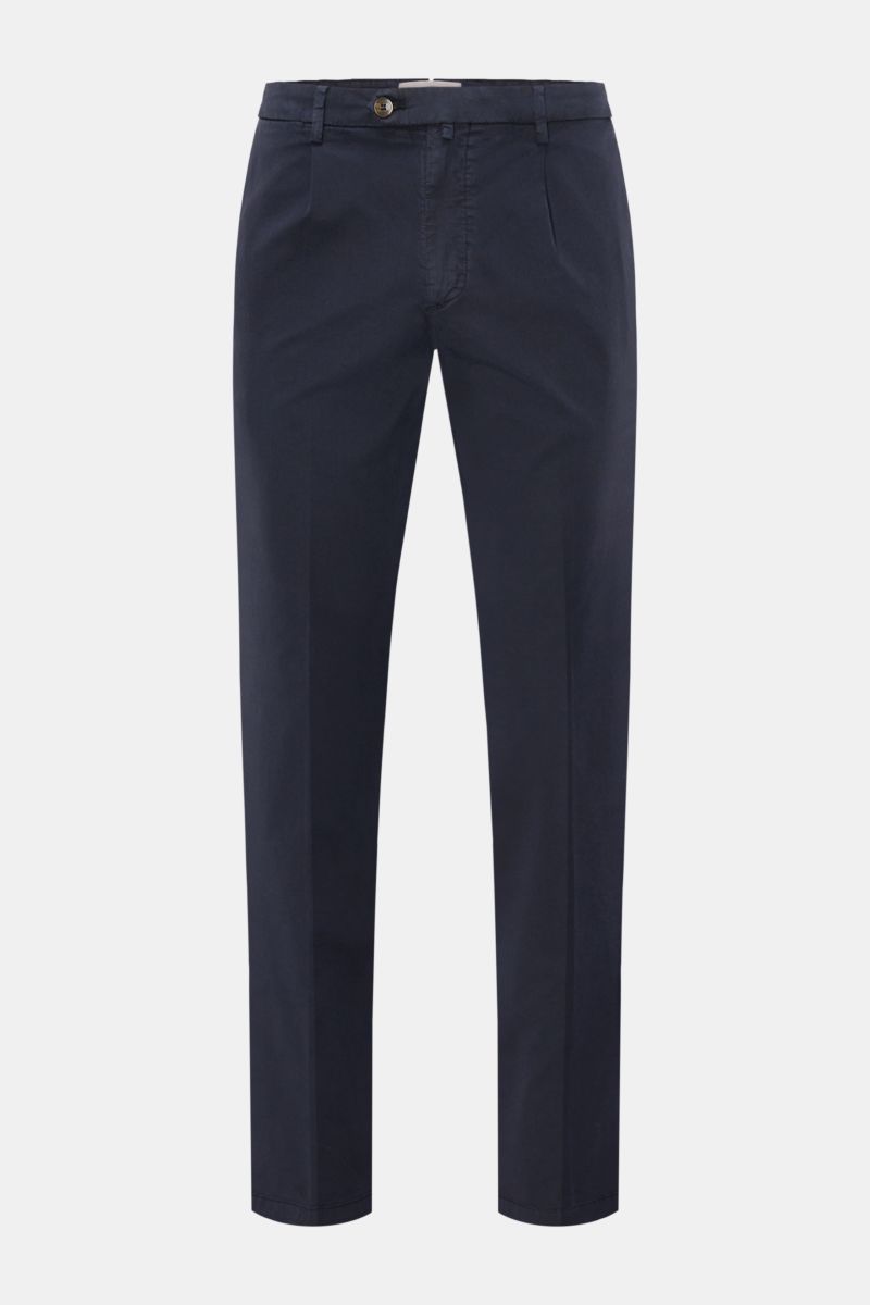 Front view of Briglia 1949 Chinos dark navy in Tencel and cotton twill, elasticated fabric, soft feel, tapered fit with regular thigh width, ankle length, zip and waist button, French pockets, back pockets with flap. Maximum comfort meets an elegant silho
