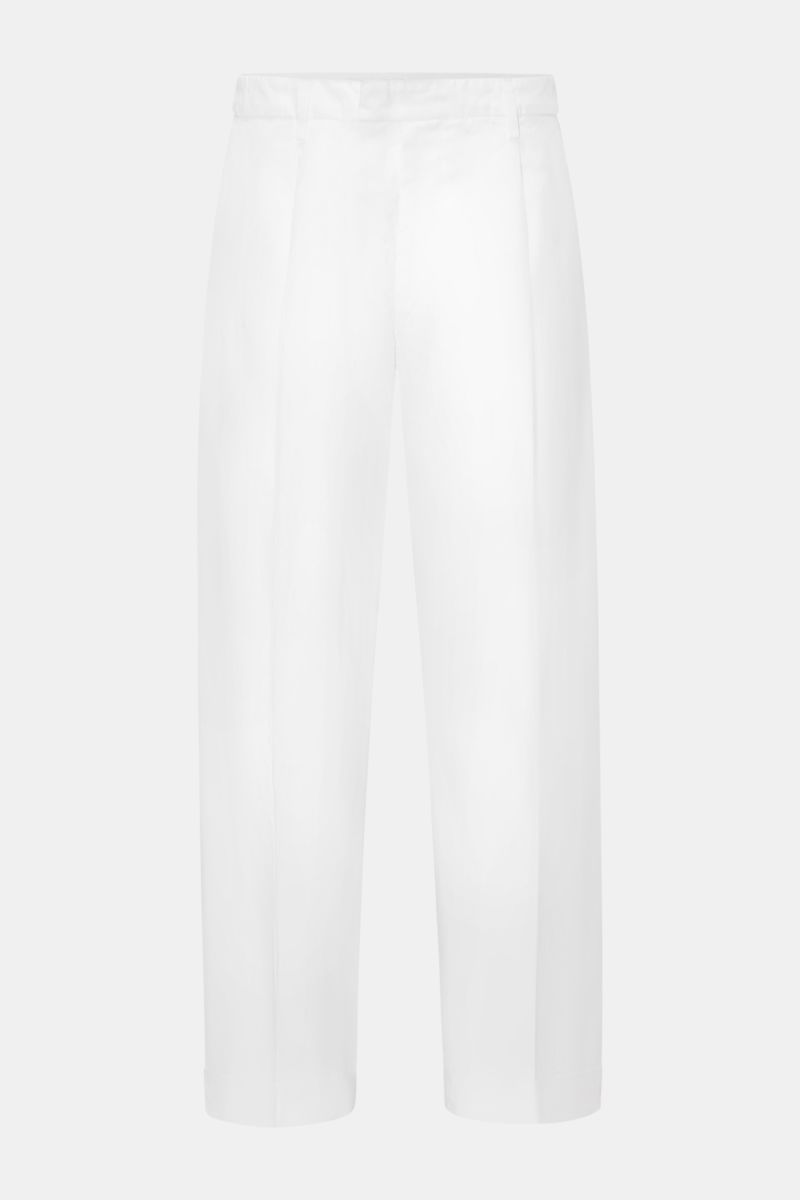 Dondup Baumwollhose 'Mel' weiß, knöchellang, Loose Fit, einfache Bundfalte, Reißverschluss, Slide Button, französische Taschen, Metall-Initial, fixierter Saumaufschlag, frontal fotografiert.