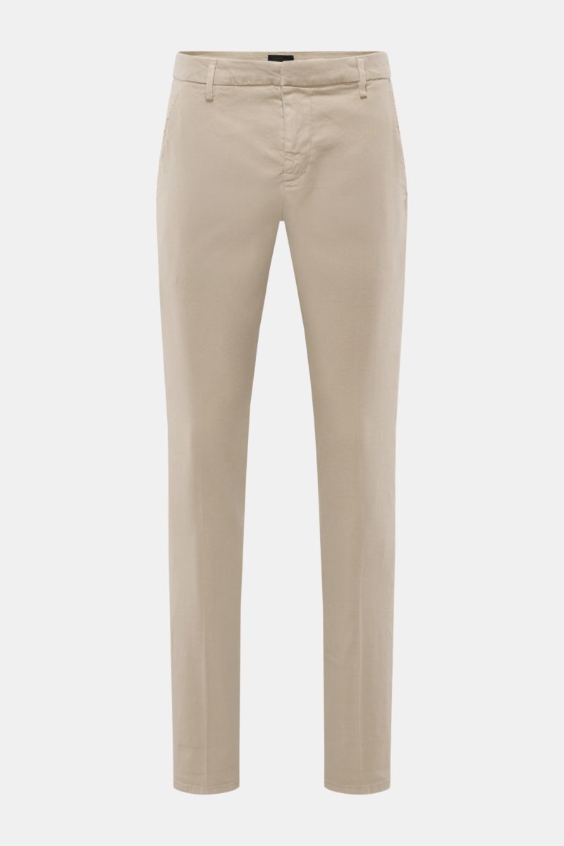 Front view of Dondup Hose 'Gaubert' beige, slim fit trousers made of linen and lyocell mix with elastic quality, soft touch, garment dyed, featuring zipper and button closure, French pockets, back pockets with buttons, and typical metal initial, designed 