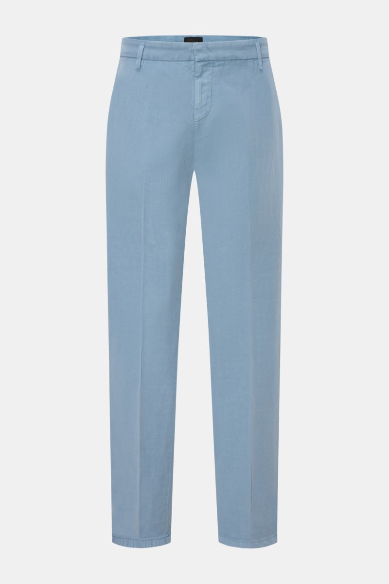 Dondup Chino 'Gaubert' rauchblau, Slim Fit Hose aus Lyocell, Baumwolle, Leinen, feiner Twill, Frontansicht mit Reißverschluss, schmaler Wade.