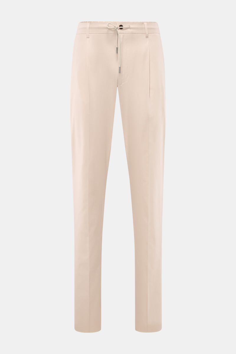 Front view of Moorer Jogger pants 'Anton' beige in lightweight cotton twill, featuring a casual fit, partially elasticated waistband with drawstring, zip and button, French pockets, single pleat, back button pockets, small woven label, and open hem length