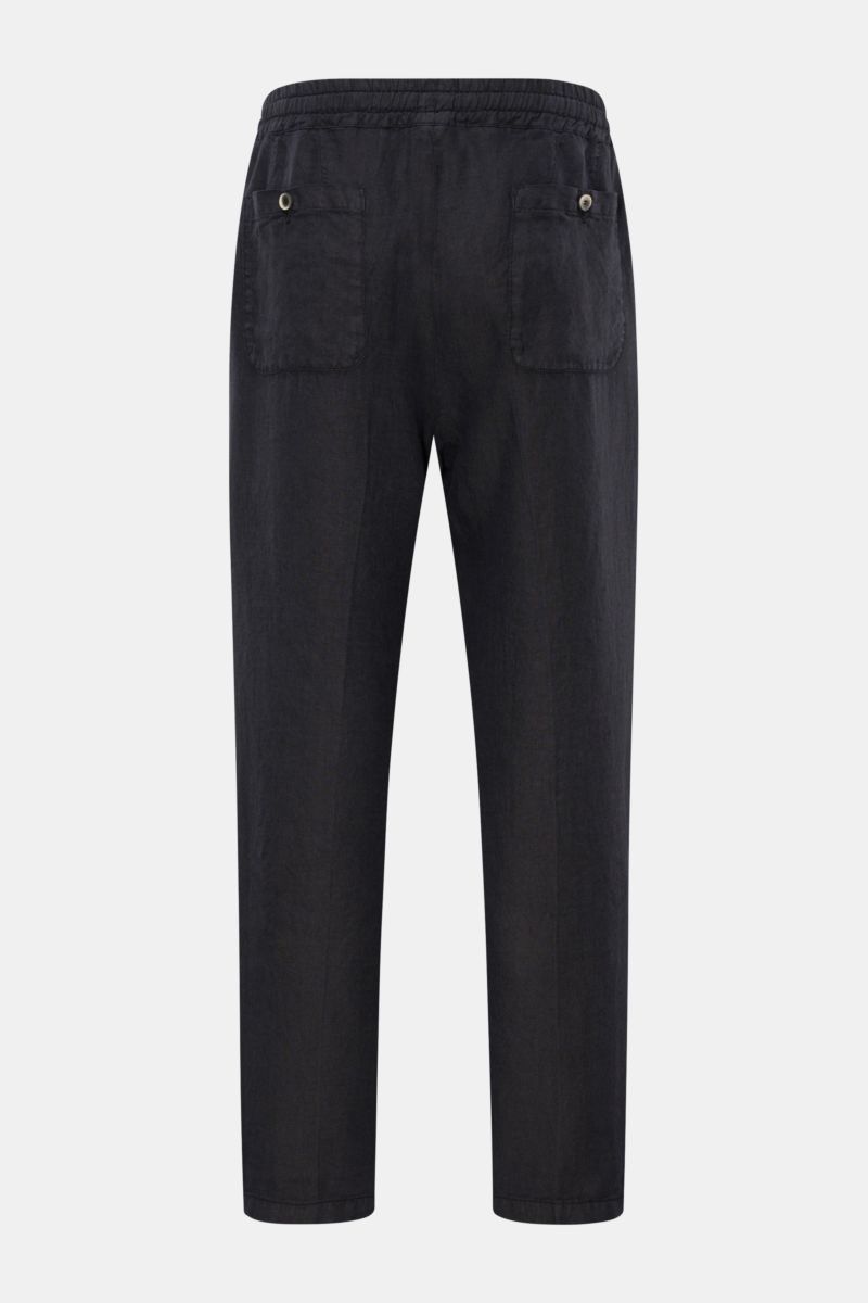 Altea Leinen-Jogpants 'Mattia' dark navy Rückansicht, knöchellang, Tapered Fit, elastischer Bund, Gesäßtaschen mit Knopf, reines Leinen, leichte Qualität.