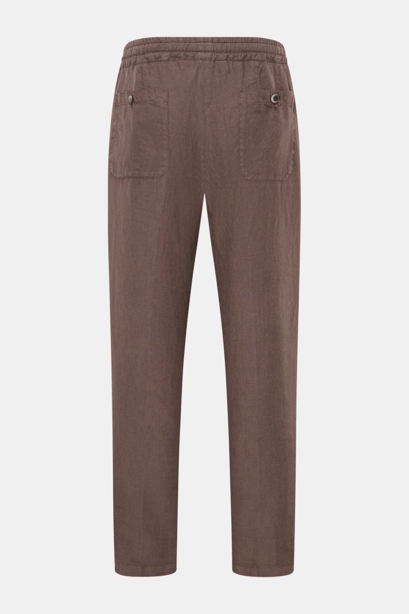 Rear view of Altea Linen jogger pants 'Mattia' grey-brown in pure linen, tapered fit, elasticated waistband, ankle length, with back button pockets.

Description: Casual luxury for warm days: The jogger pants 'Mattia' in pure linen by ALTEA are the per