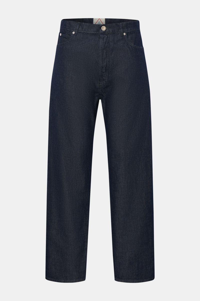 Front view of C.P. Company Jeans navy in tapered fit with button fly, five-pocket style, and leather patch, made of pure cotton.

Description: Timeless companion: These jeans in a tapered fit by C.P. COMPANY have a casual silhouette and a premium finis