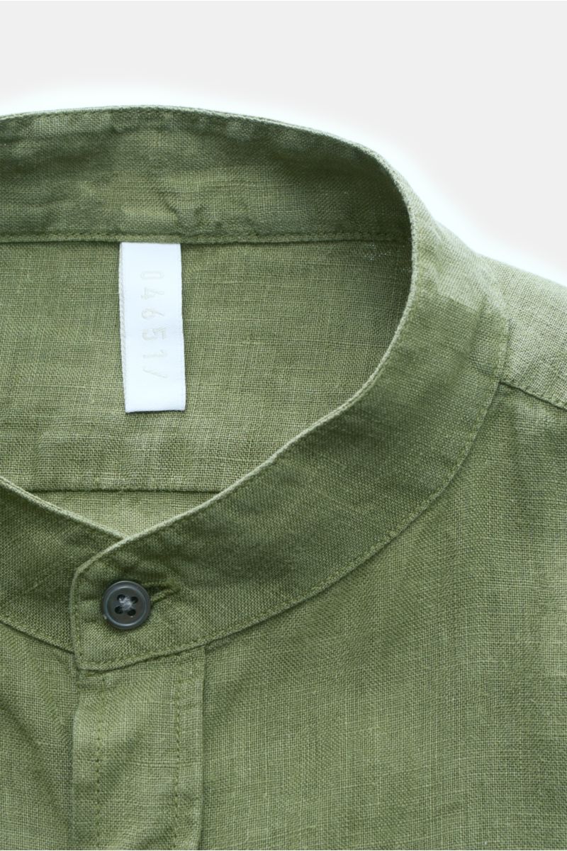 04651/ A trip in a bag Leinenhemd 'Linen Guru' Grandad-Kragen grün