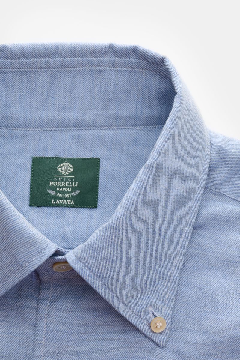 Borrelli Casual Hemd 'Gable' Button-Down-Kragen rauchblau meliert, Nahaufnahme von oben, Baumwolle-Cashmere, weicher Griff, feiner Twill, Slim Fit, Perlmuttknöpfe.