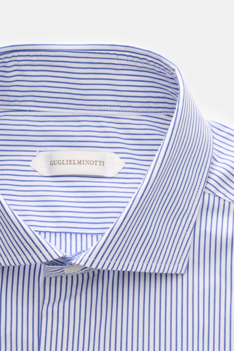 Nahaufnahme von Guglielminotti Casual Hemd Haifisch-Kragen dunkelblau/weiß gestreift, reine Baumwolle, glatter Griff, leichte Qualität, Slim Fit, französische Knopfleiste mit Perlmuttknöpfen, klassische Sportmanschette, rückwärtige Taillenabnäher, gerunde