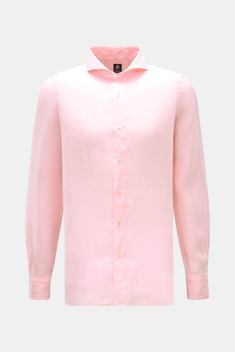 Front view of Finamore Linen shirt 'Sergio Gaeta' shark collar rose in pure linen, soft feel, regular fit, shark collar, French button placket, classic barrel cuffs, extra-long sleeves, rounded hem.