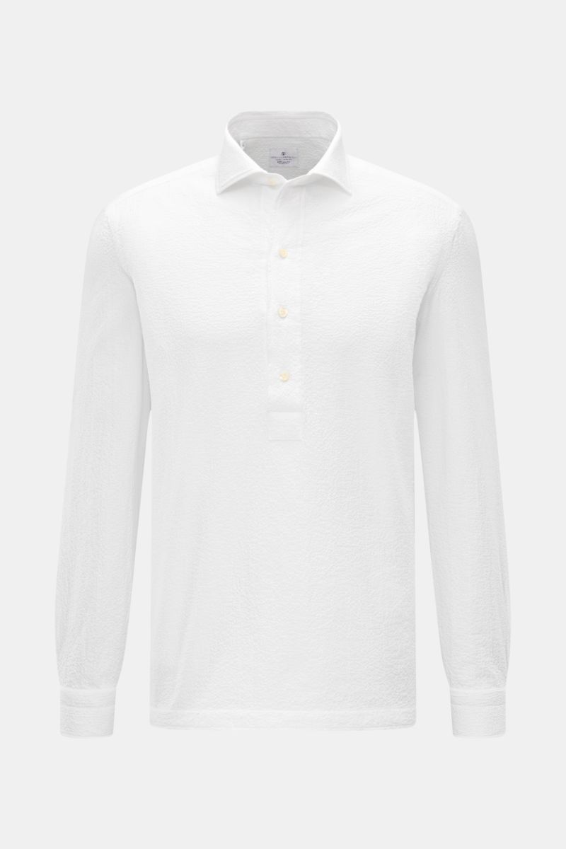 Giampaolo Seersucker Popover-Hemd Haifisch-Kragen weiß, frontal fotografiert, aus Baumwolle, Regular Fit, mit Quetschfalte, klassischer Sportmanschette.