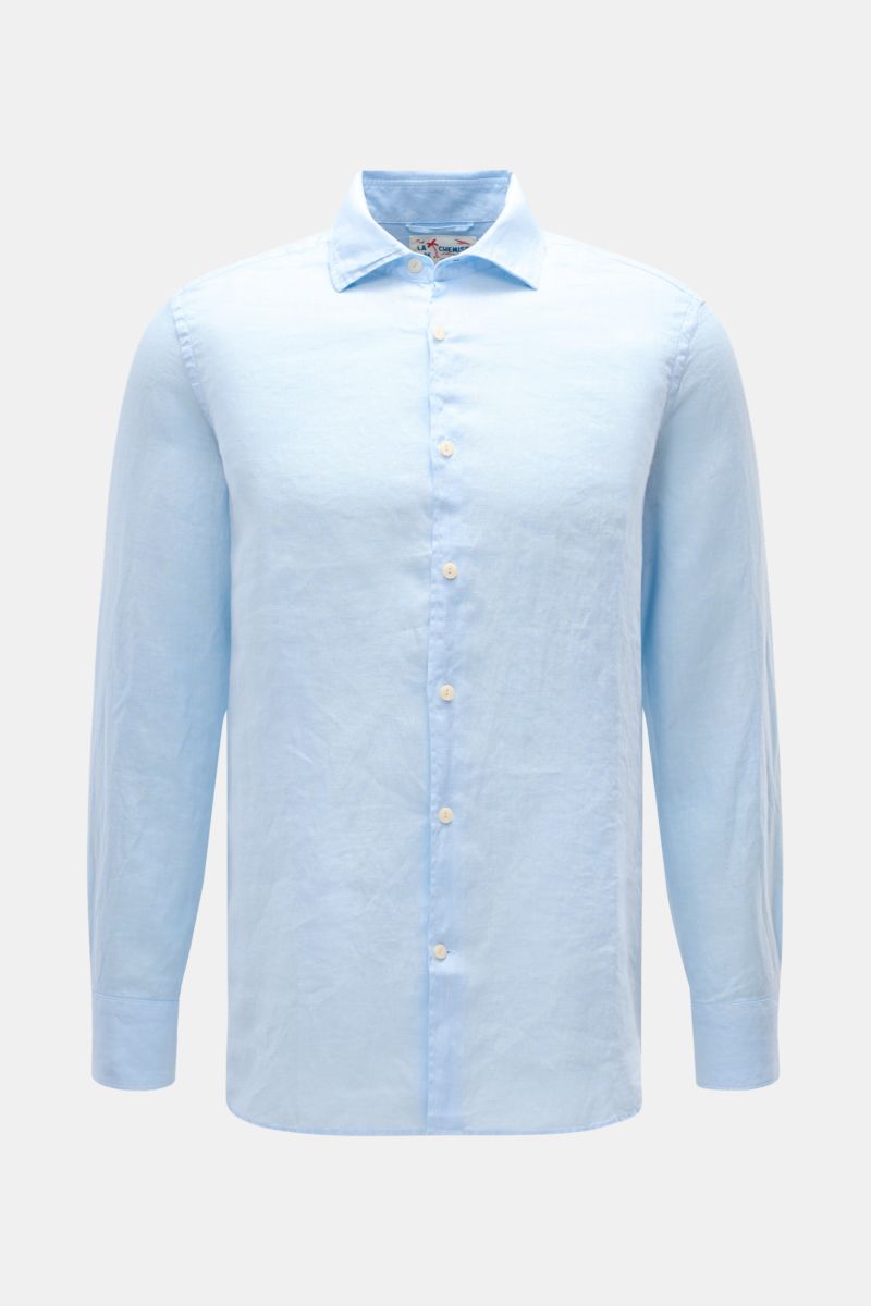 Alt tag (124 characters): Front view of MC2 Saint Barth Linen shirt 'Pamplona' shark collar light blue, slim fit, lightweight linen, casual style.

Additional description:  
With this airy, lightweight shirt in pure linen, MC2 SAINT BARTH brings us a p