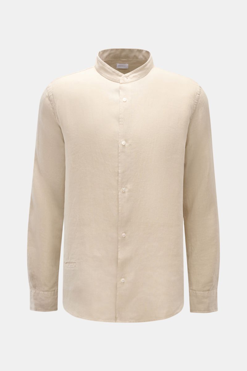 Front view of 04651/ A trip in a bag Linen shirt 'Linen Guru' grandad collar beige, a pure linen casual shirt with a soft feel, regular fit, grandad collar, French button placket, small welt pocket, classic barrel cuffs, woven label in side seam, slightly