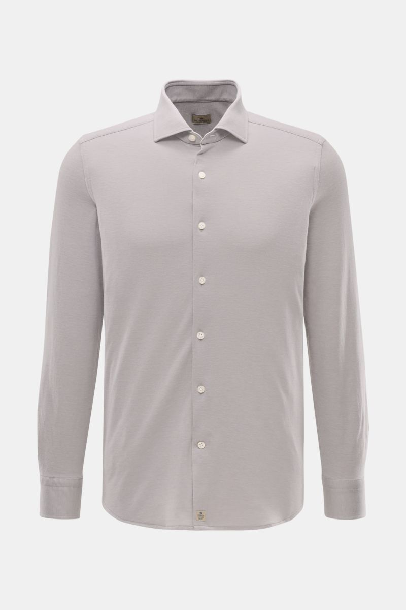 Front view of Sonrisa Jersey shirt shark collar grey in soft cotton-lyocell blend, slim fit with French button placket and barrel cuffs.

Comfort meets style: This jersey model in a soft cotton-lyocell blend by SONRISA adds a touch of elegance to any s