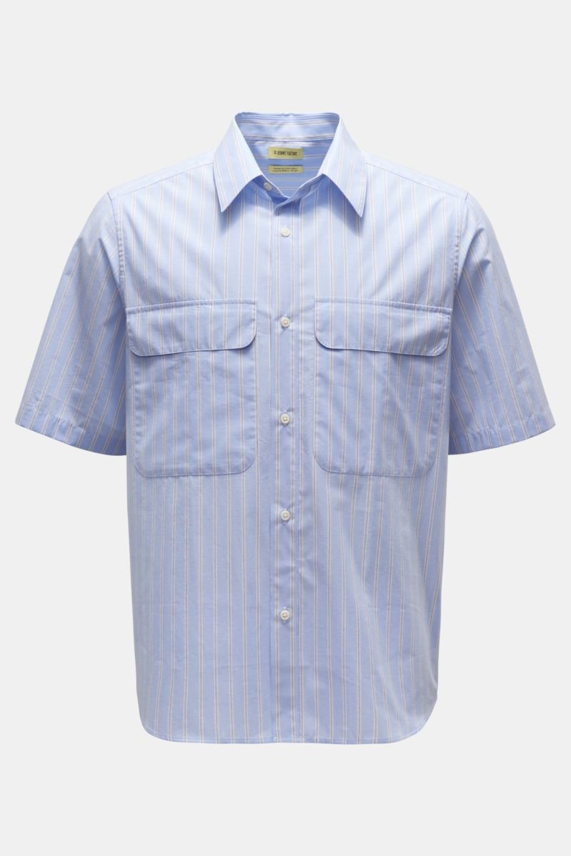 Short sleeve shirt Kent collar pastel blue/beige striped