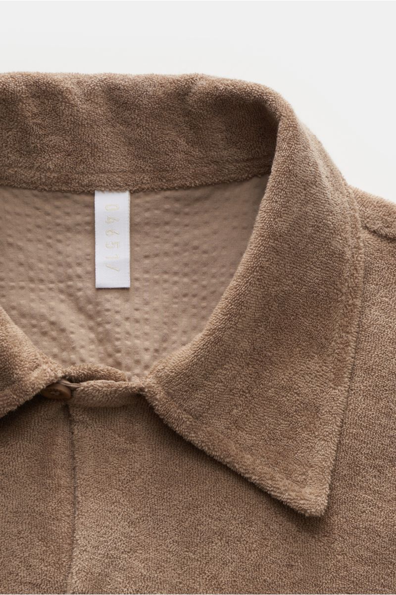 04651/ A trip in a bag Frottee-Kurzarmhemd 'Terry Shirt' Kubanischer Kragen taupe