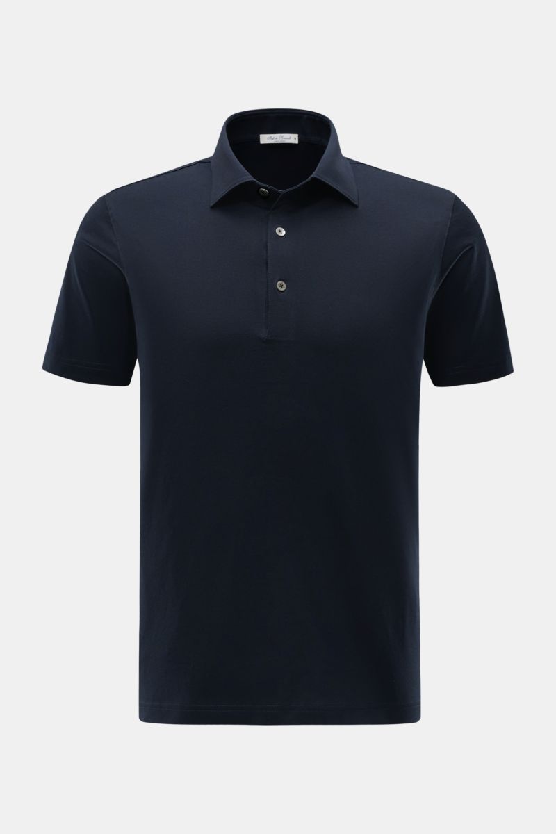 Stefan Brandt Jersey-Poloshirt 'Luca' dark navy, Slim Fit, kurze Ärmel, Polokragen, Drei-Knopf-Leiste, vorne frontal fotografiert.