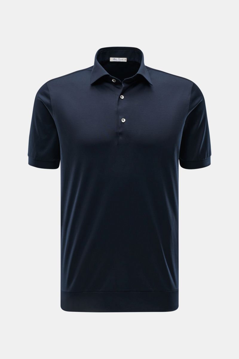 Front view of Stefan Brandt Jersey-Poloshirt 'Luca' dark navy, made of pure Pima cotton jersey with a slim fit, smooth soft touch, tailored collar, three-button placket, and flexible hem cuffs. Feinster Komfort für jeden Tag: Das exklusive Jersey-Polos