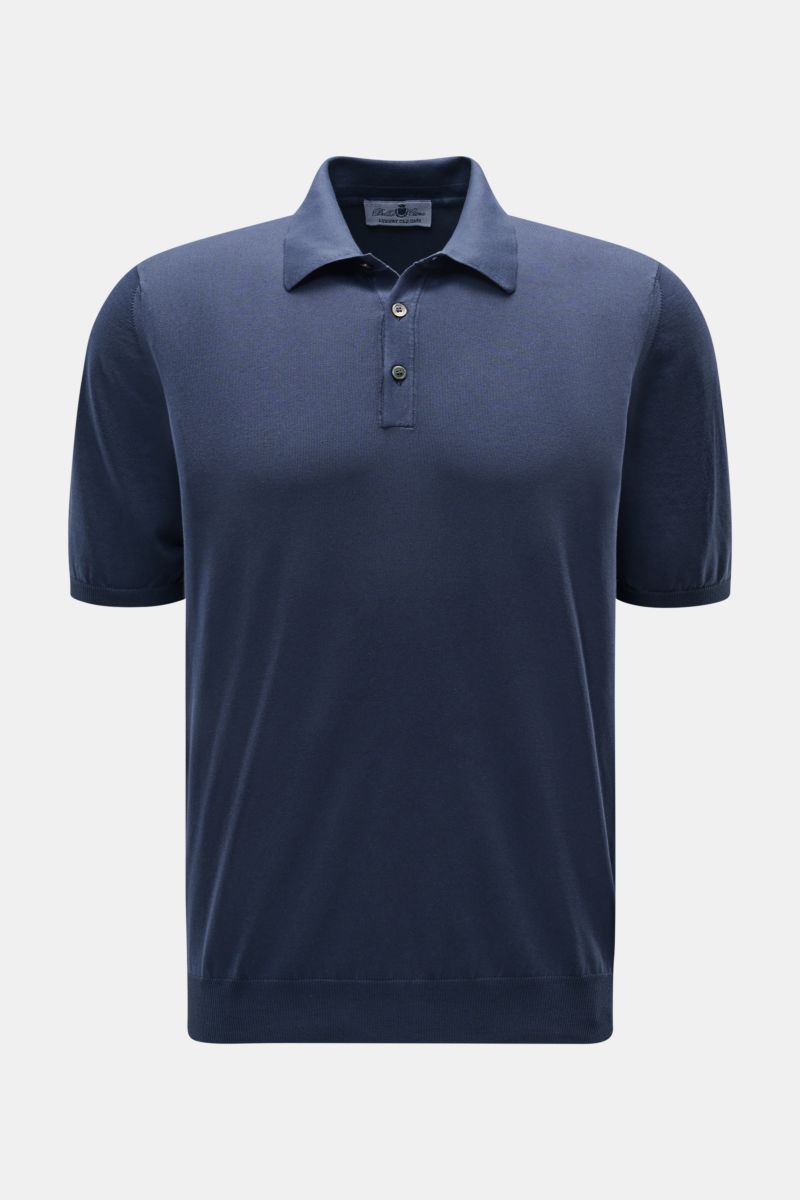 Front view of Della Ciana Short sleeve knit polo shirt navy in soft cotton knit with slim fit, dress-shirt collar, three-button placket, and ribbed bands.

A casual alternative to a T-shirt: With this knit polo shirt by DELLA CIANA, made from soft cott