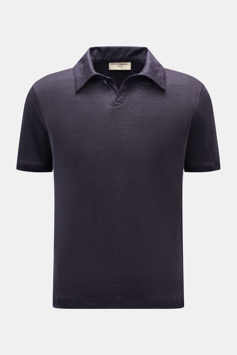 Front view of Officine Générale Kurzarm-Strickpolo 'Simon' navy meliert, a short-sleeve knitted polo made of pure linen with a soft touch, fine knit texture, regular fit, and classic polo collar. Stilvoll durch die Frühlings- und Sommersaison: Das Kurzarm