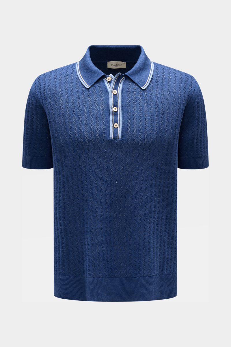 Front view of Piacenza 1733 Kurzarm-Strickpolo dunkelblau, a dark blue short-sleeve knit polo with a classic collar, button placket, and striped textured knit design. Eyecatcher in der Sommersaison: Das Kurzarm-Strickpolo von PIACENZA 1733 besticht mit lu
