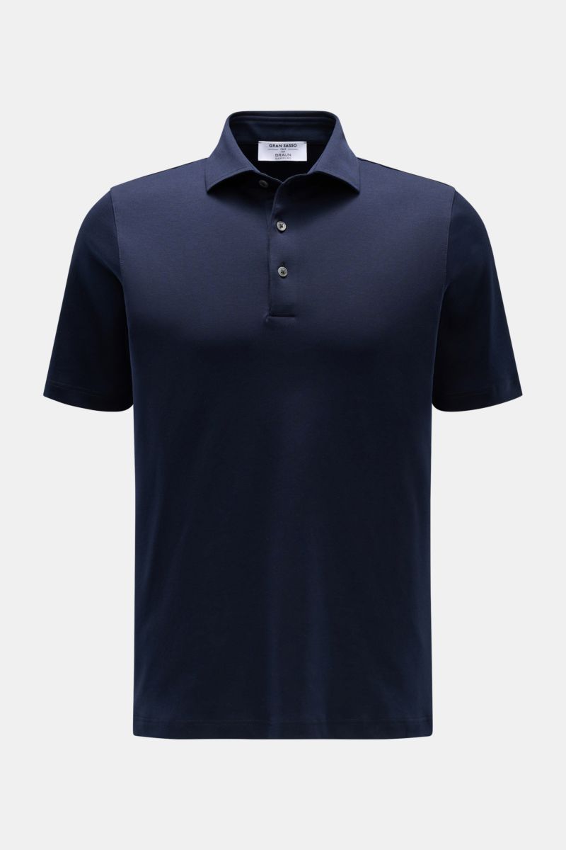 Front view of the Gran Sasso Jersey-Poloshirt navy, a slim fit, pure cotton polo with a soft feel and classic collar. Vielseitiger Klassiker für die warme Saison: Das Jersey-Poloshirt von GRAN SASSO wird zum unverzichtbaren Basic Piece in Ihrer Frühlings-