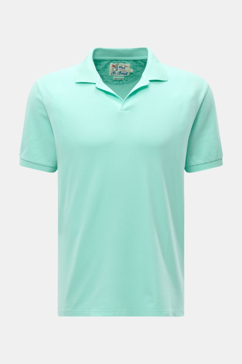 Front view of the MC2 Saint Barth Poloshirt 'Charles' mintgrün, made of elastic pure cotton piqué with a soft feel, slim fit, typical polo collar, open placket, logo stitching on sleeve, ribbed cuffs, and short side slits.