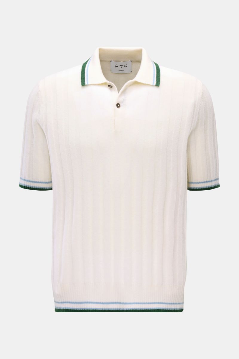 FTC Cashmere Kurzarm-Strickpolo creme in Frontansicht, reiner Cashmere, breites Rippstrick-Design, farblich abgesetzte Streifen an Kragen, Bündchen und Bund.
