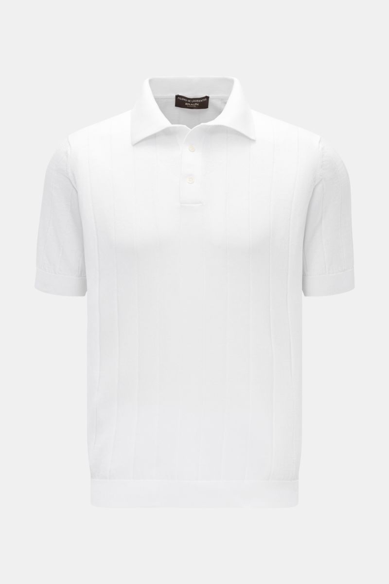 Filippo de Laurentiis Kurzarm-Strickpolo weiß, Slim Fit, reine Baumwolle, feiner Strick, Polokragen, Drei-Knopf-Leiste, Rippbündchen, frontale Nahaufnahme.