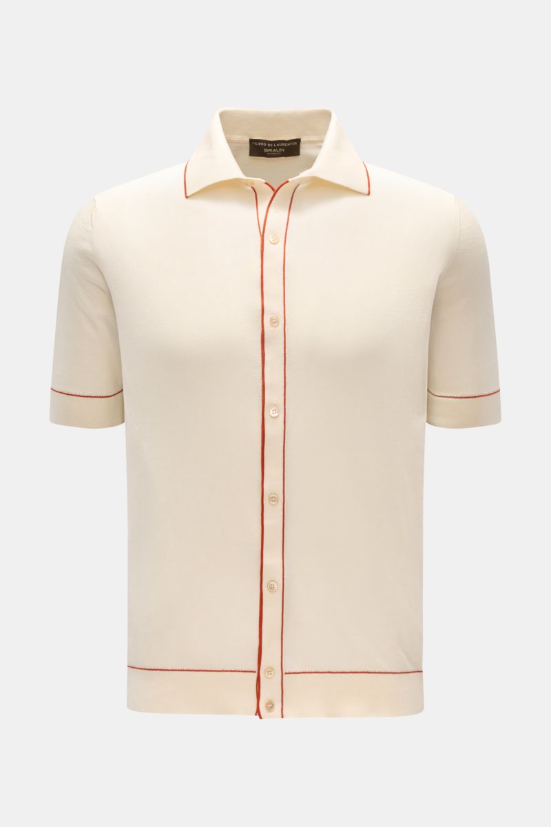 Filippo de Laurentiis Kurzarm-Strickhemd creme, frontal fotografiert, Slim Fit, reine Baumwolle mit feinen roten Kontraststreifen, Polokragen.
