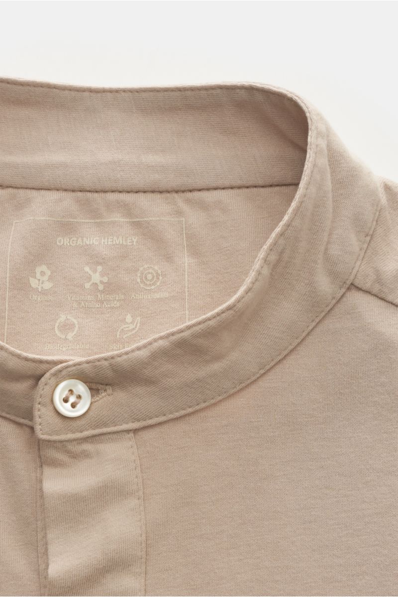04651/ A trip in a bag Henley-Shirt 'Organic Hemley' beige