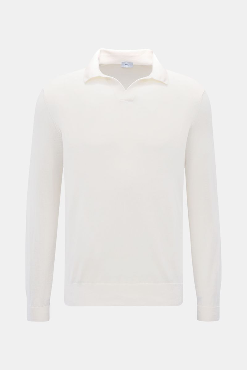 Front view of von Braun Merino knit polo off-white, an elegant basic in pure merino wool with soft feel, fine knit, open collar placket, elasticated ribbed bands, and signature polo collar. 

An elegant basic for casual looks: This VON BRAUN knit polo 
