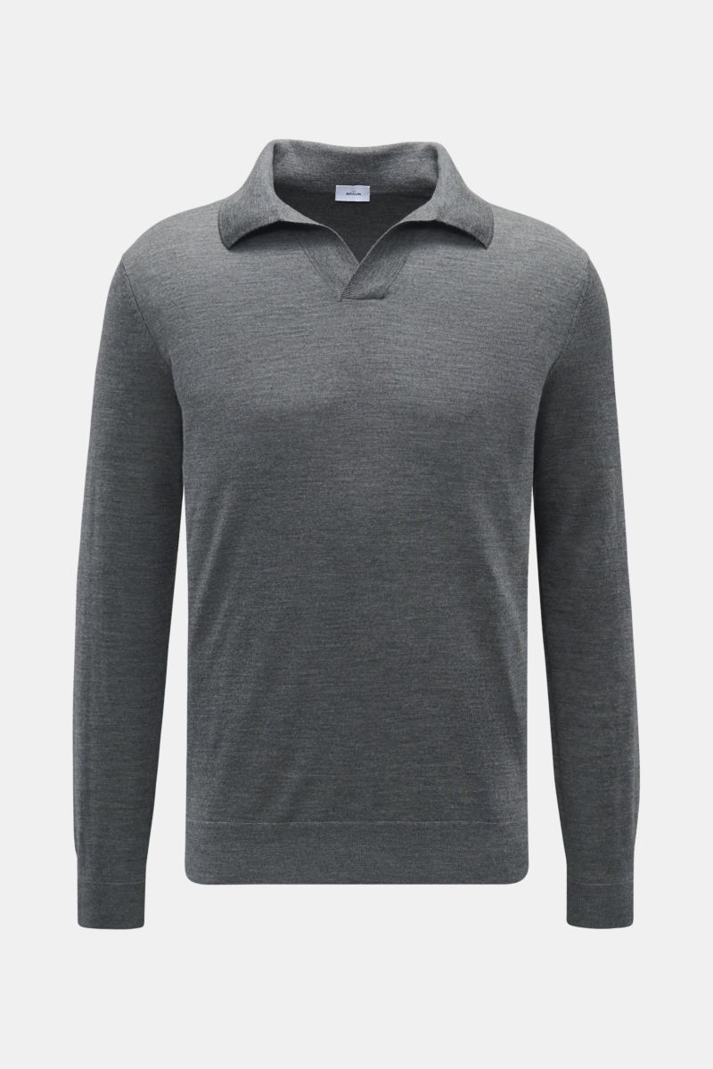Front view of von Braun Merino knit polo grey in pure merino wool with open collar placket, elasticated ribbed bands, soft feel, and regular fit.