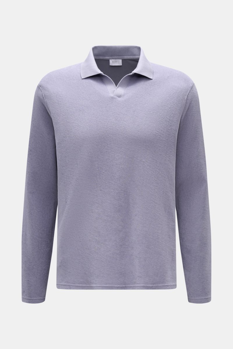 Frontansicht des 04651/ A trip in a bag Frottee Longsleeve-Poloshirt 'Terry Johnny' lavender aus reiner Baumwolle mit weichem Griff, Regular Fit, klassischem Polokragen, offener Kragenleiste und kurzen Saumschlitzen – Urlaubsgefühl zum Anziehen.