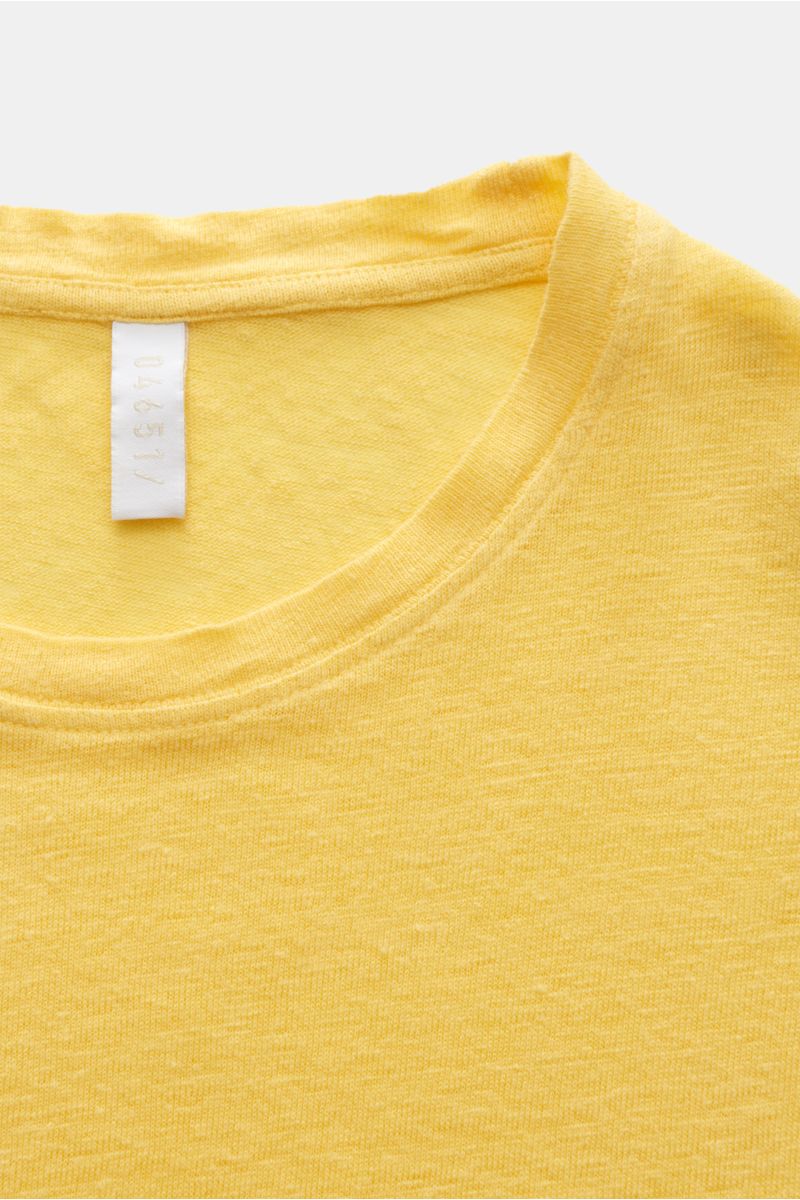04651/ A trip in a bag Leinen Rundhals-T-Shirt 'Linen Jersey' gelb