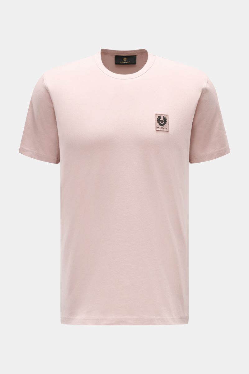 Belstaff Rundhals-T-Shirt altrosa, Slim Fit aus weichem Baumwoll-Jersey, frontal fotografiert mit BELSTAFF-Weblabel auf der Brust.