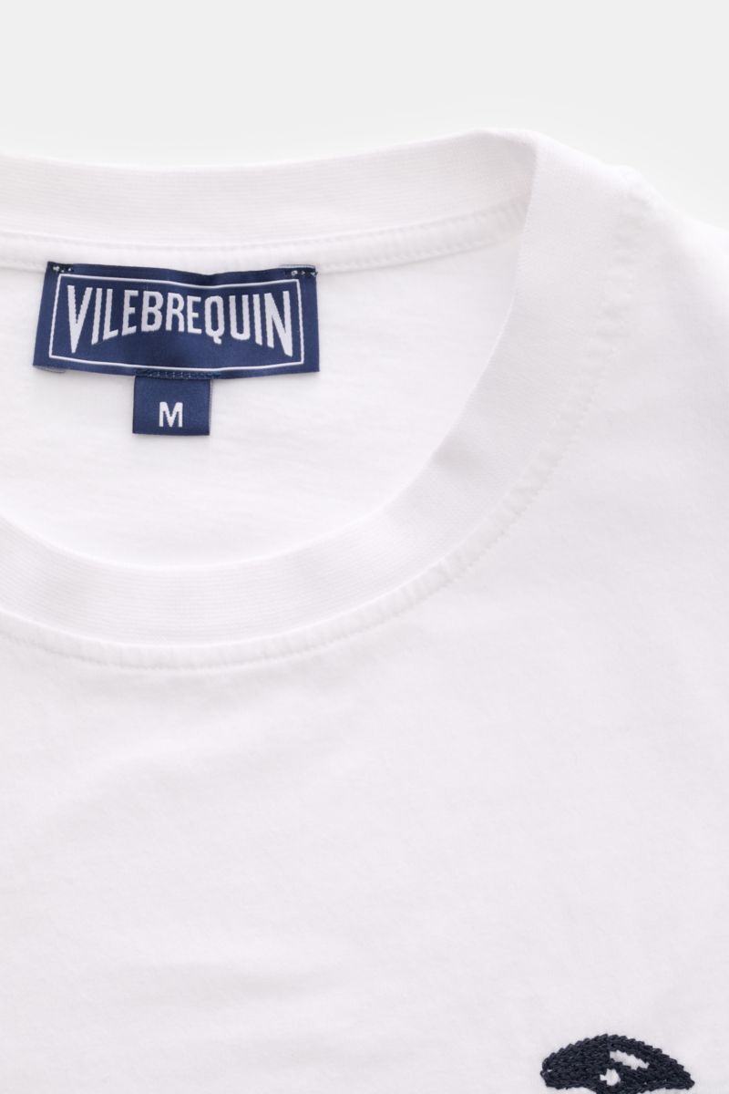 Vorderansicht des weißen Vilebrequin Rundhals-T-Shirts 'Partisol' mit weichem Jersey, Slim Fit, Rundhalsausschnitt und Schildkröten-Stitching.