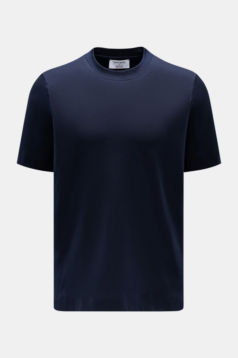 Gran Sasso Rundhals-T-Shirt navy, frontale Nahaufnahme, Slim Fit, reiner Baumwolljersey, weicher Griff, Rundhalsausschnitt, Saumschlitze.