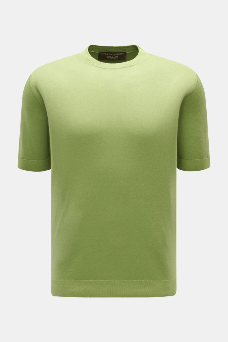 Front view of a Filippo de Laurentiis Kurzarmpullover grün, a versatile short-sleeve pullover in pure cotton with soft touch, fine knit, slim fit, round neckline, and comfortable ribbed cuffs. Vielseitiges Basic: Der Kurzarmpullover von FILIPPO DE LAURENT