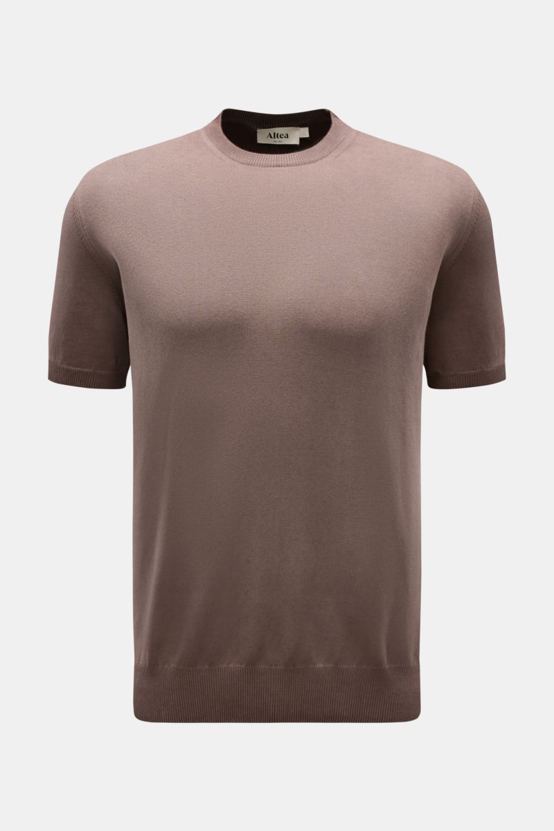 Altea Kurzarmpullover graubraun, Slim Fit, reine Baumwolle, weicher Griff, feines Strickbild, Rundhalsausschnitt, Rippbündchen, frontal fotografiert.