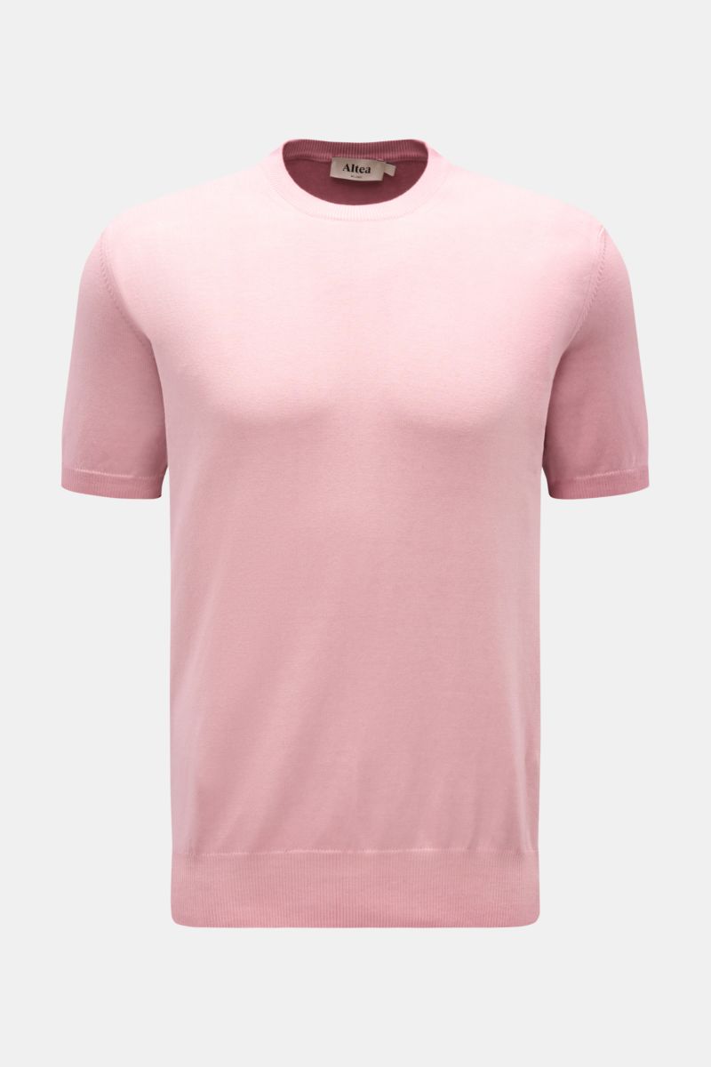 Altea Kurzarmpullover rosé, Slim Fit, reine Baumwolle, weicher Griff, Rundhalsausschnitt, feines Strickbild, Rippbündchen, Frontalansicht.