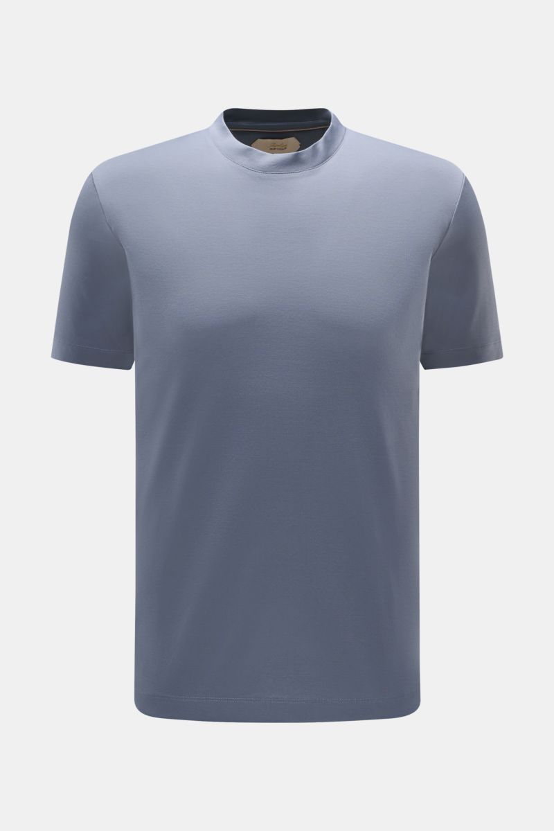 Front view of the Aurélien Rundhals-T-Shirt rauchblau in smoky blue, slim fit with round neckline and short hem slits. Vielseitiges Basic für den Frühling und Sommer: Das T-Shirt von AURÉLIEN verbindet hochwertige Baumwollqualität mit klarem, zeitlosem De