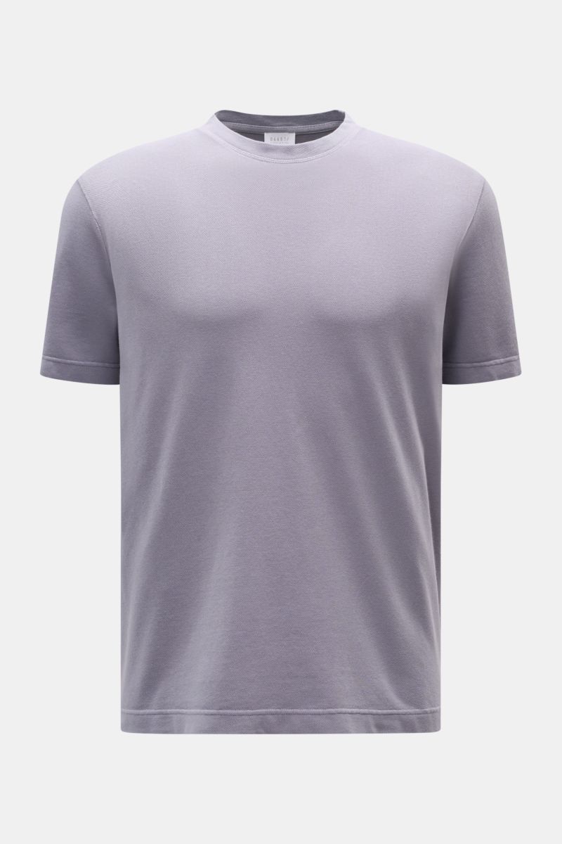 Front view of 04651/ A trip in a bag Piqué T-shirt lavender, pure piqué cotton, slim fit with crew neck, woven label, ribbed bands.