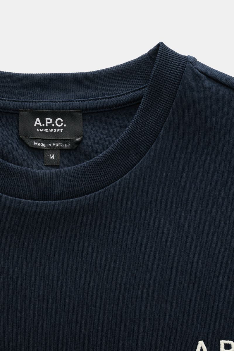 A.P.C. Rundhals-T-Shirt 'Standard Rue Madame' navy aus weichem Baumwoll-Jersey, Regular Fit, Rundhalsausschnitt, Detailaufnahme von oben, Logo-Stickerei.