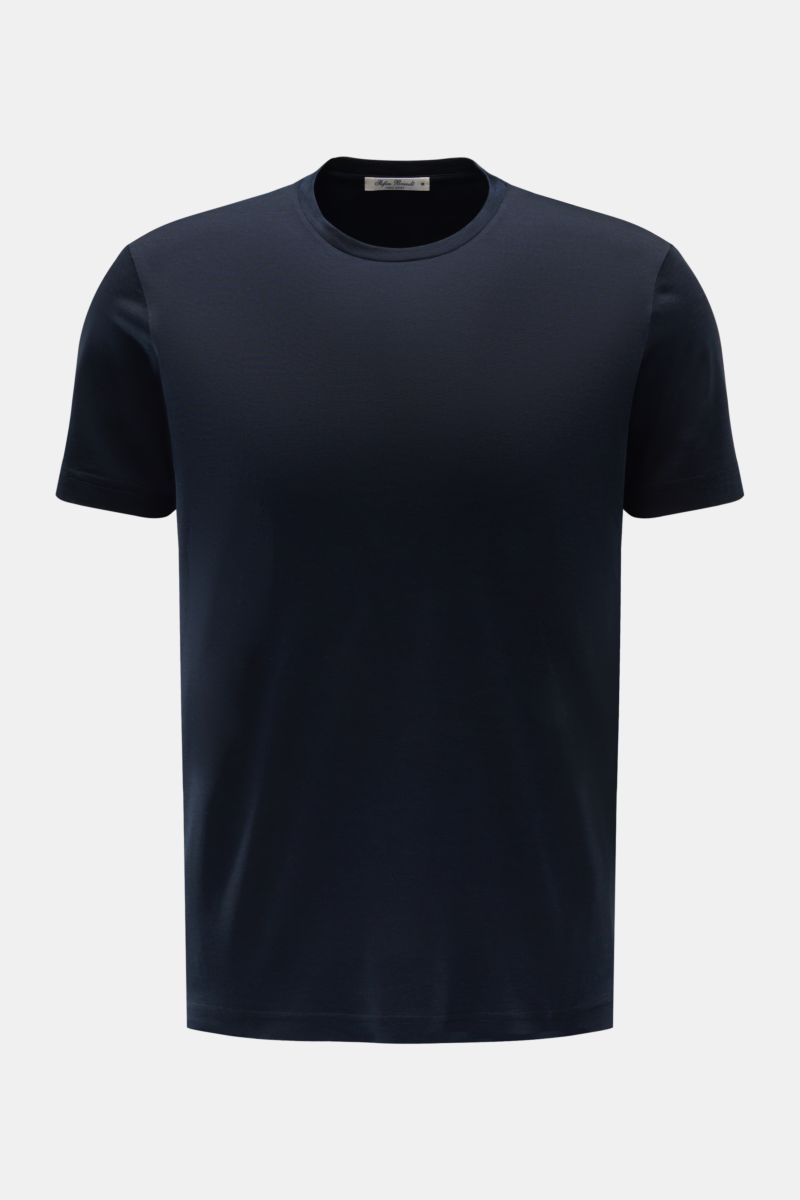 Stefan Brandt Rundhals-T-Shirt 'Enno' dark navy, Slim Fit, seidenweiche Baumwoll-Seidenmischung, feiner Jersey, Frontansicht, handmade.